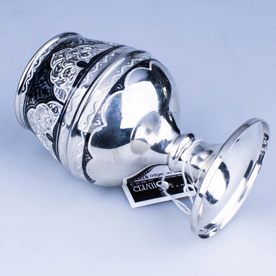 серебряный винный бокал