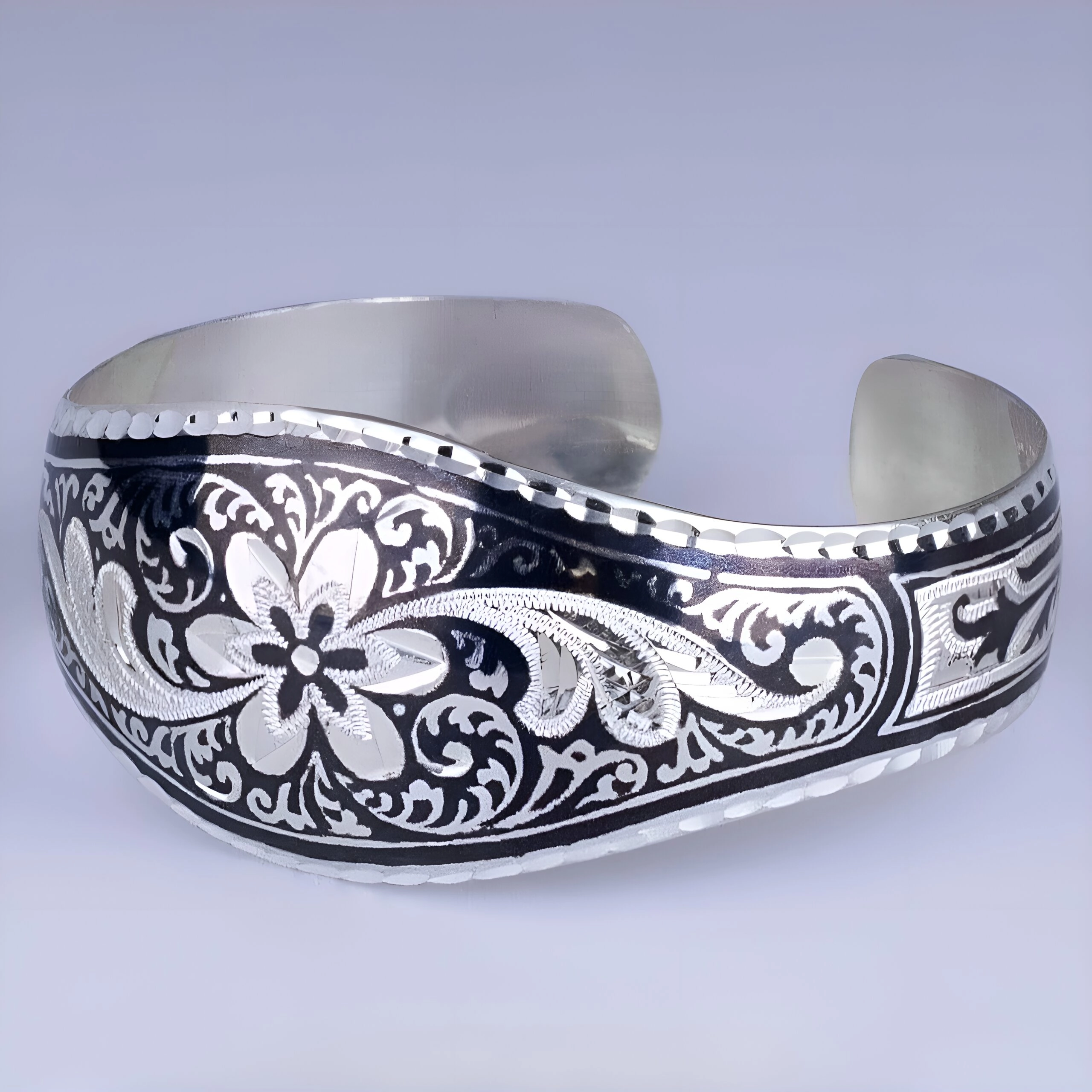 Серебряные украшения