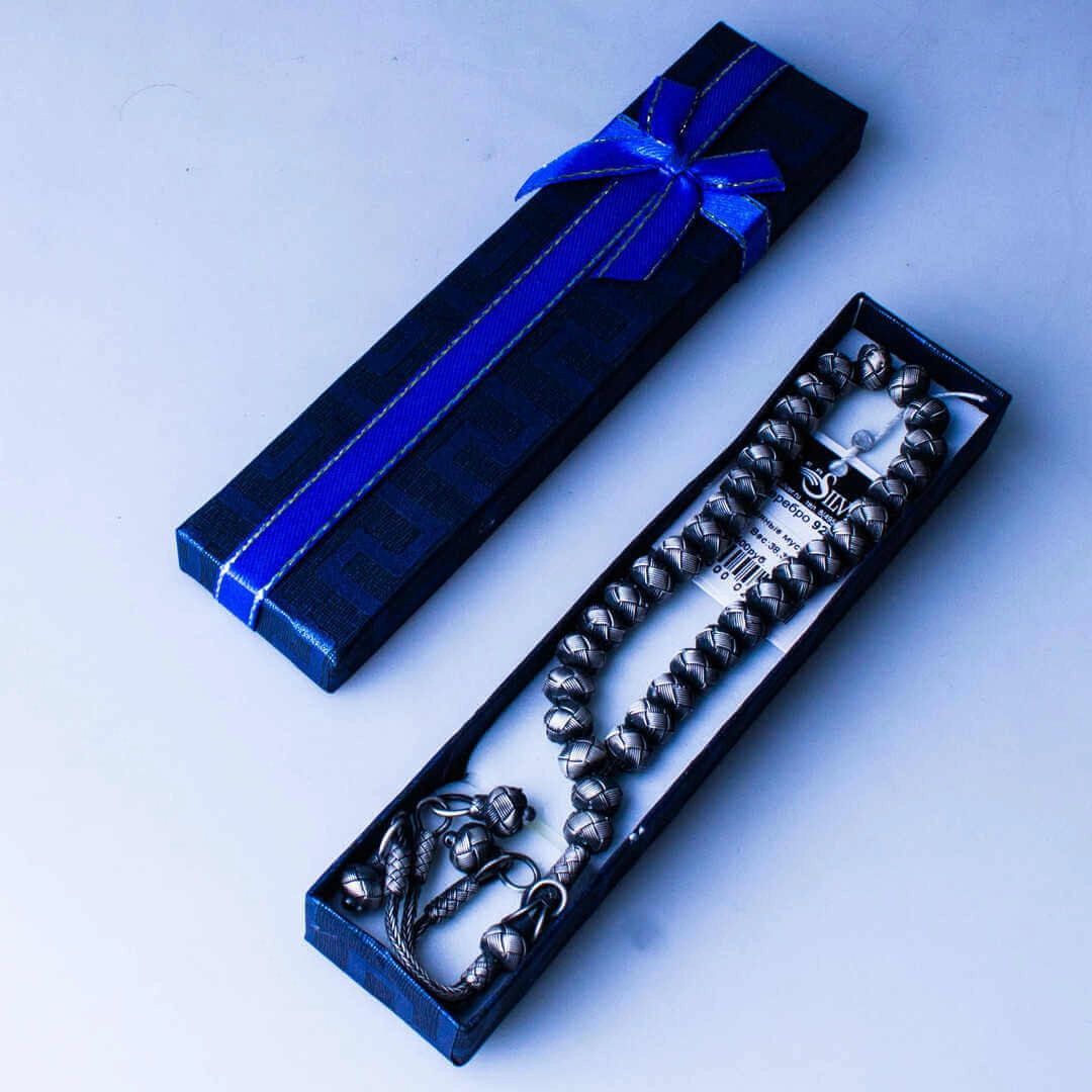 четки серебряные в футляре