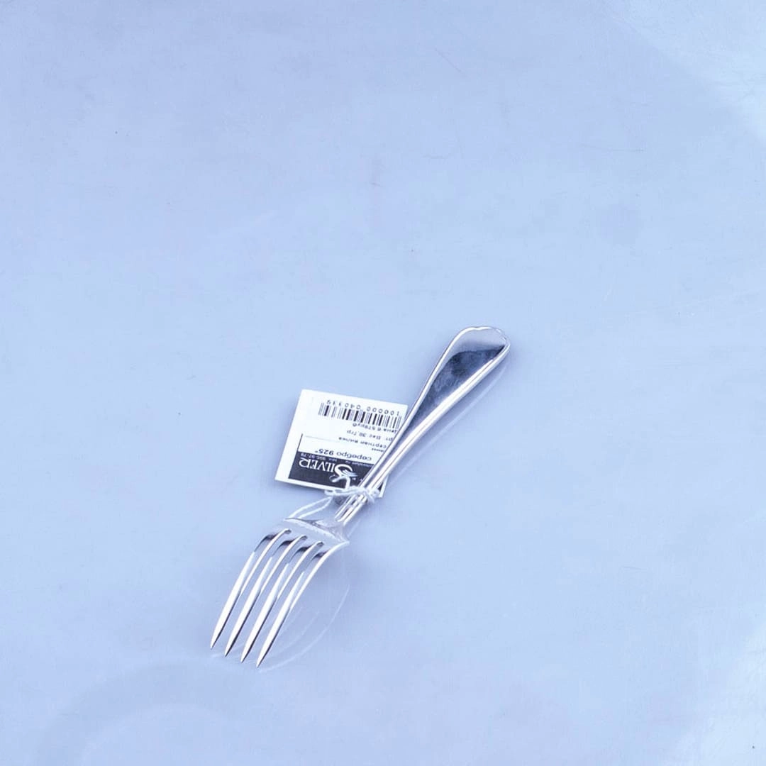 десертная серебряная вилка
