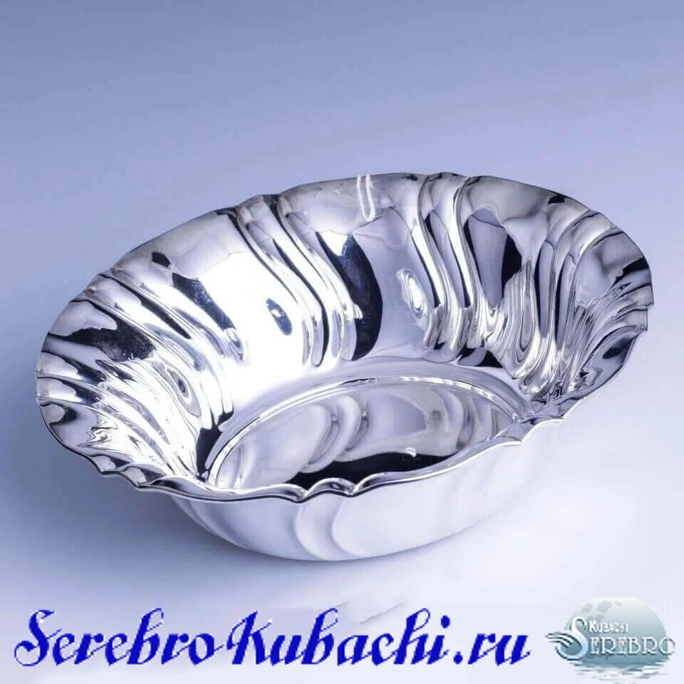 тарелка из серебра