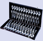 столовые приборы на 12 персон