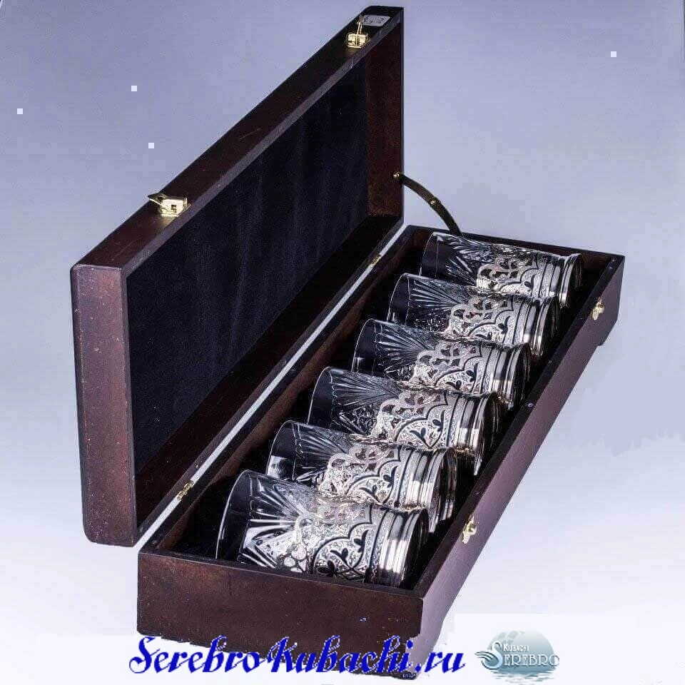 набор серебряных подстаканников