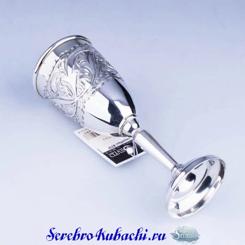 серебряная рюмка для водки