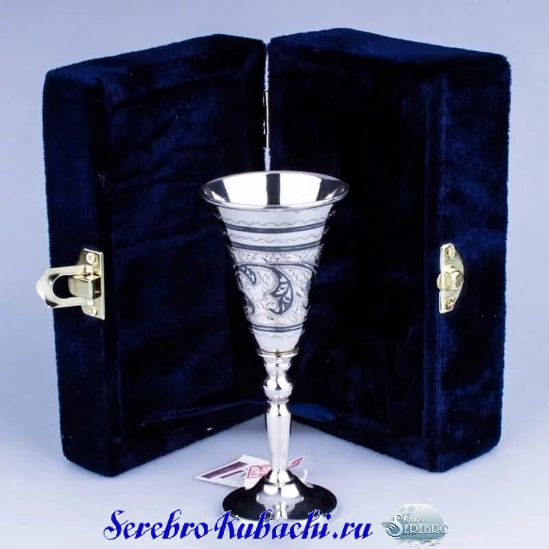 рюмка серебряная