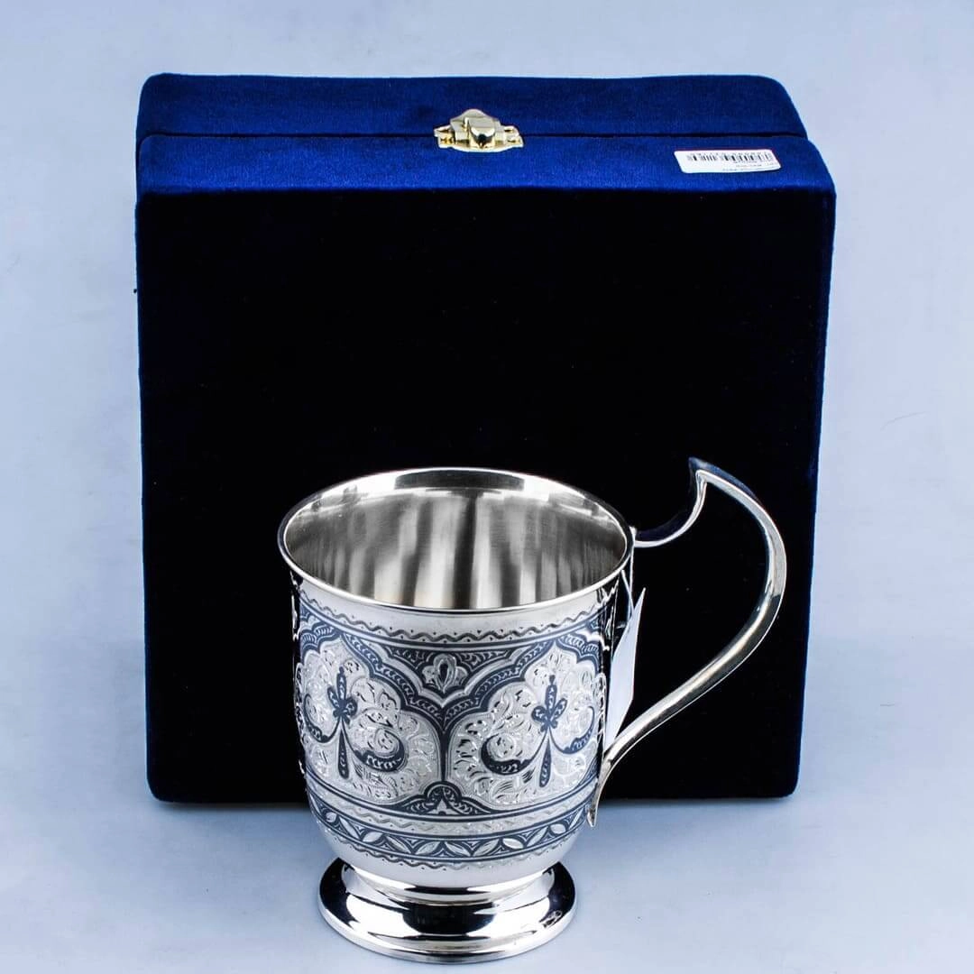 серебряная большая кружка