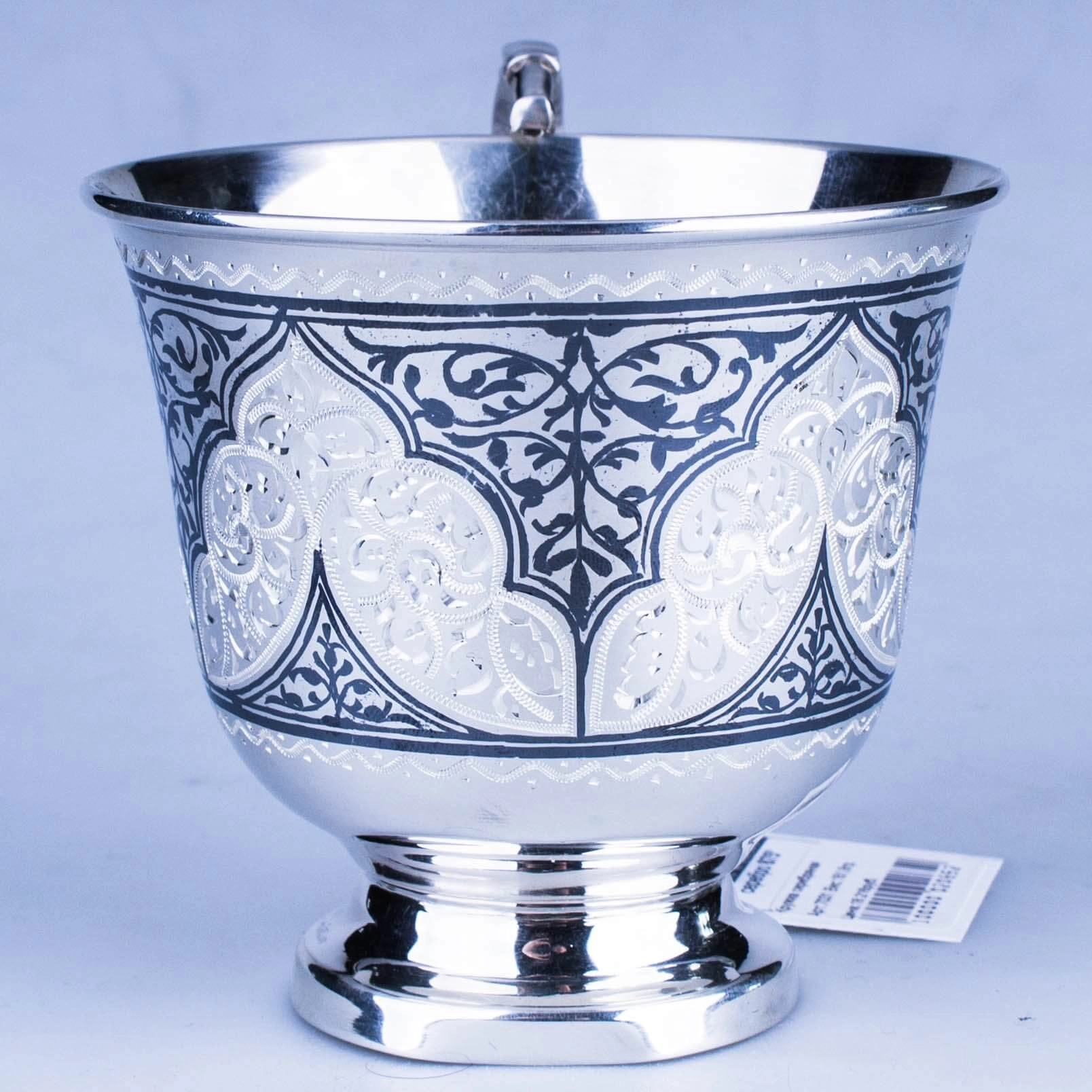 серебряная кружка для воды