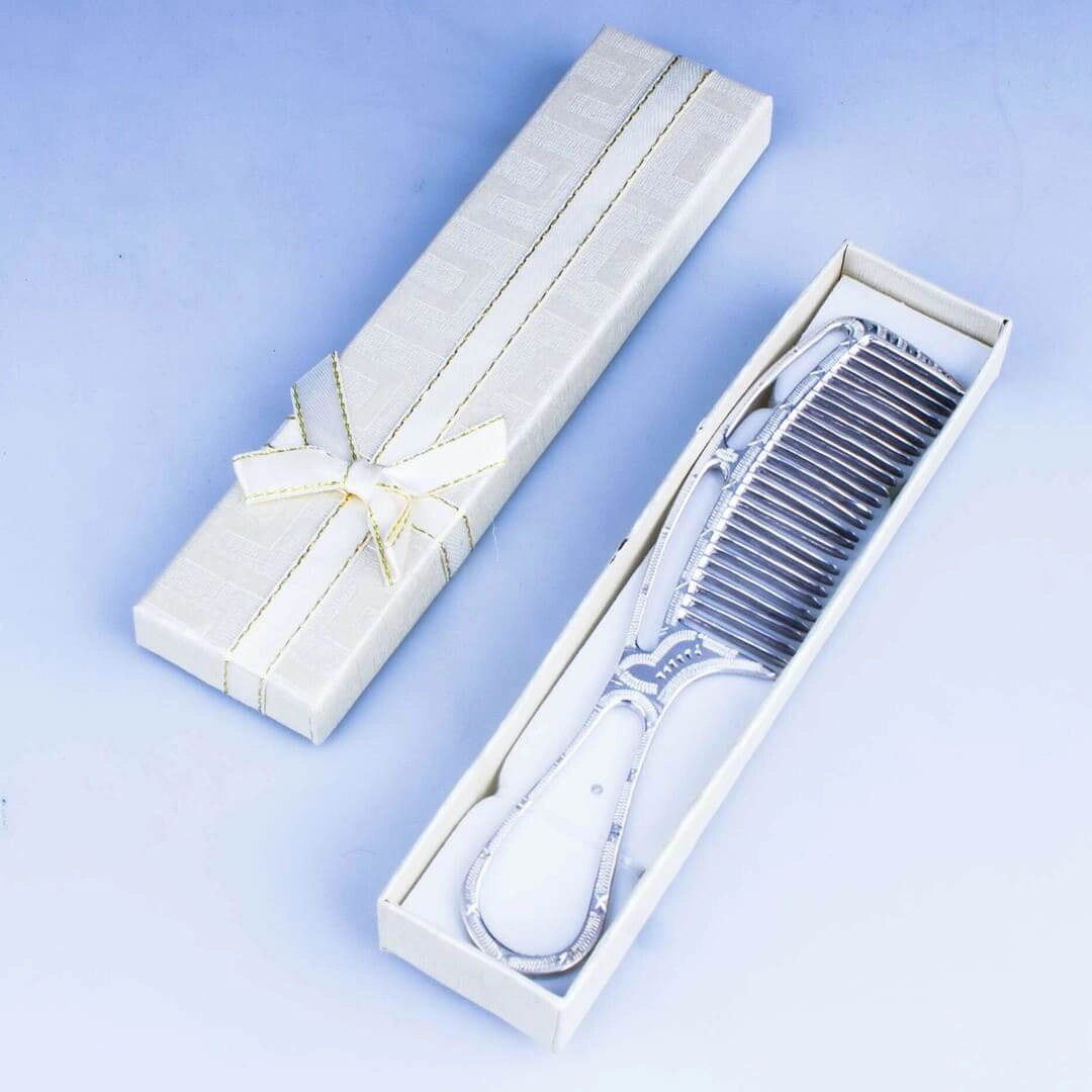 серебряный гребень в футляре