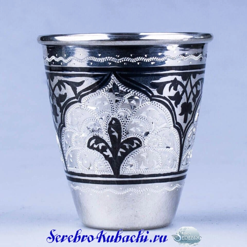 серебряная стопка на 50 мл