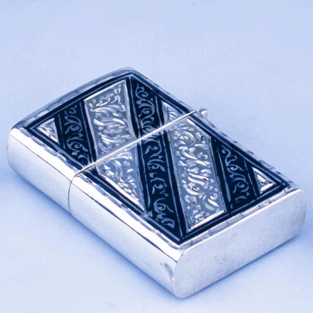 серебряная зажигалка зипо