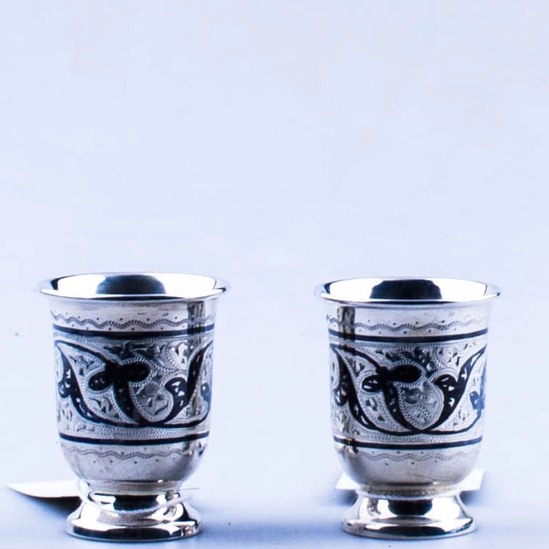 серебряные стопки