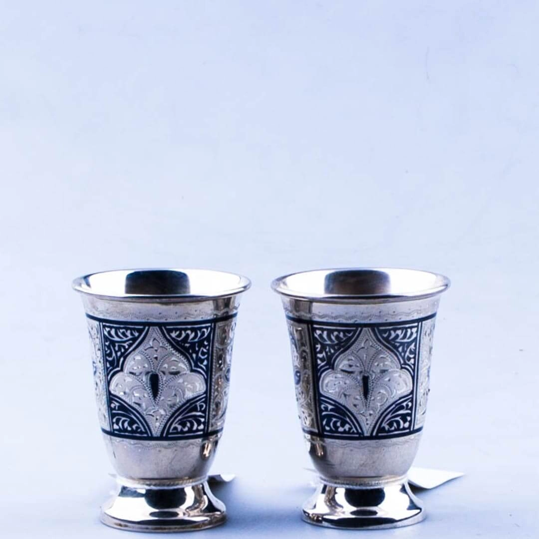 серебряные стопки