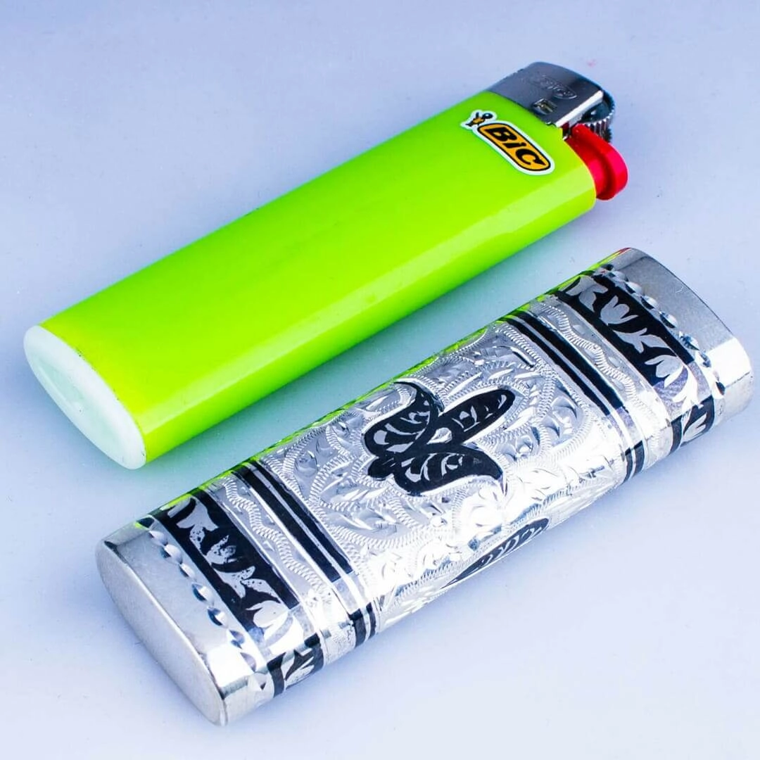 серебряный чехол под зажигалку