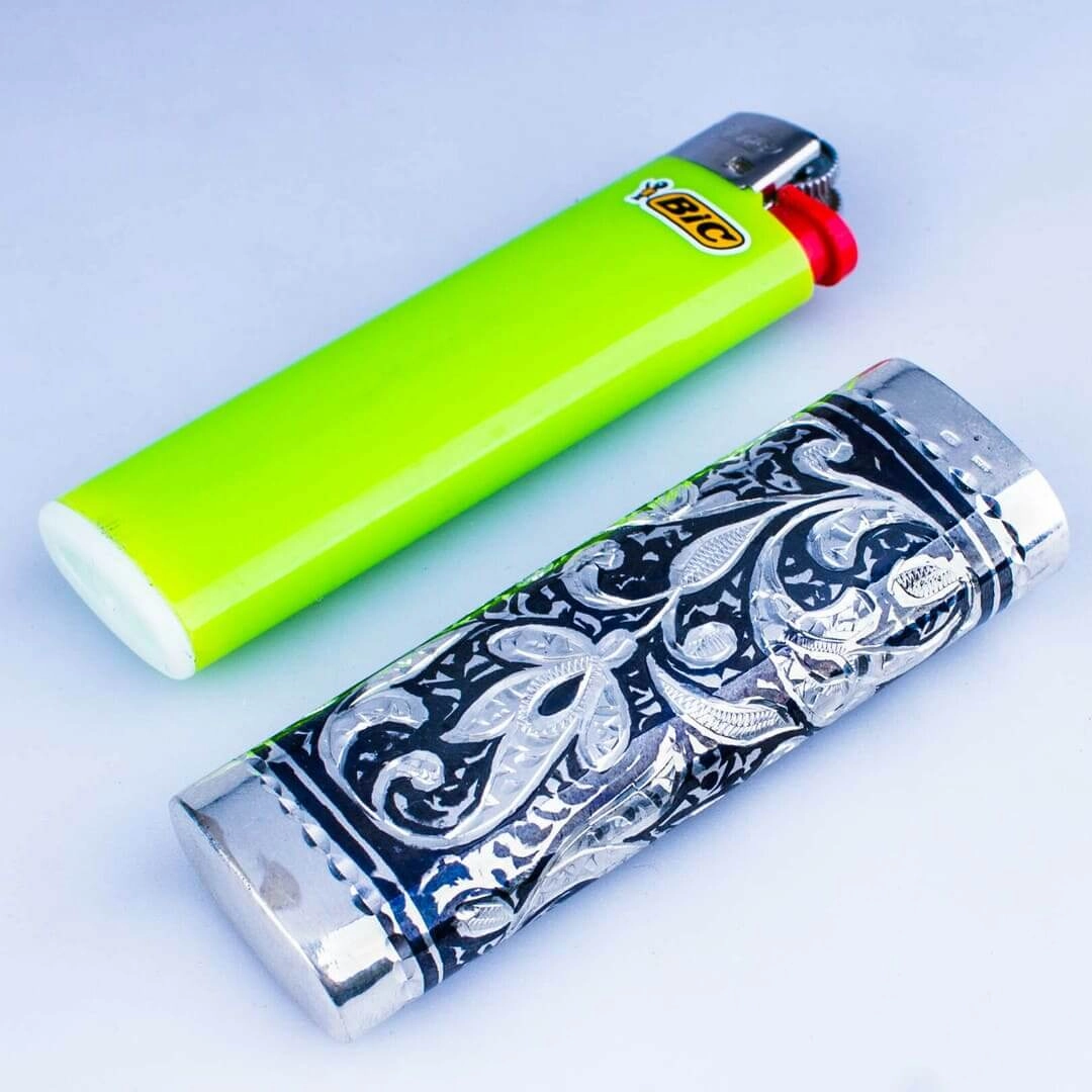 серебряный чехол под зажигалку