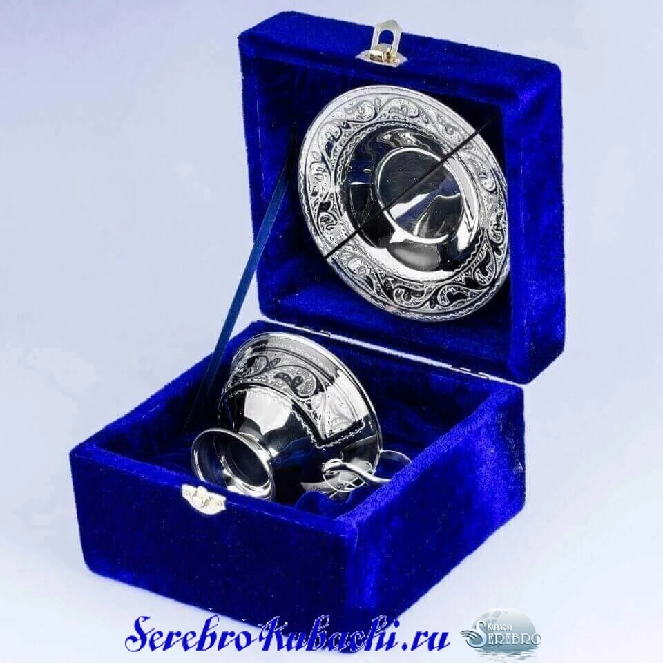 серебряная чайная пара