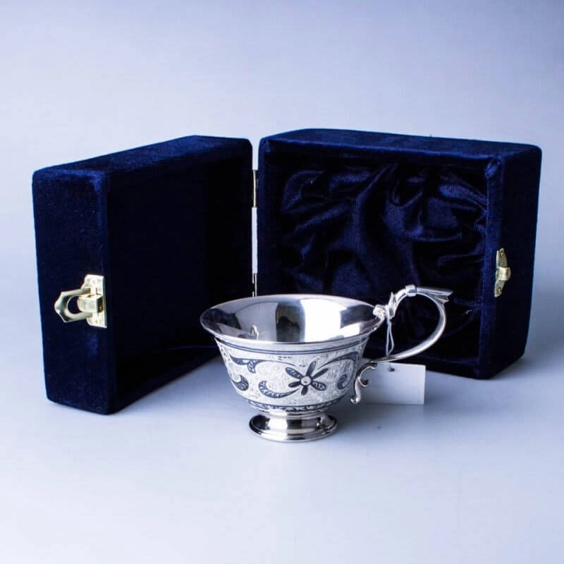 серебряная чашка кубачи в футляре