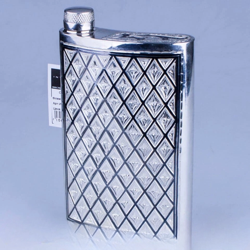 серебряная фляга
