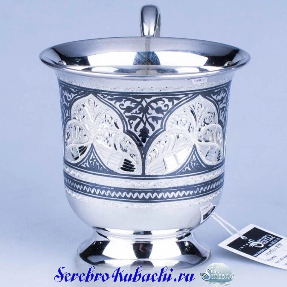 серебряный подарок мужчине на новый год