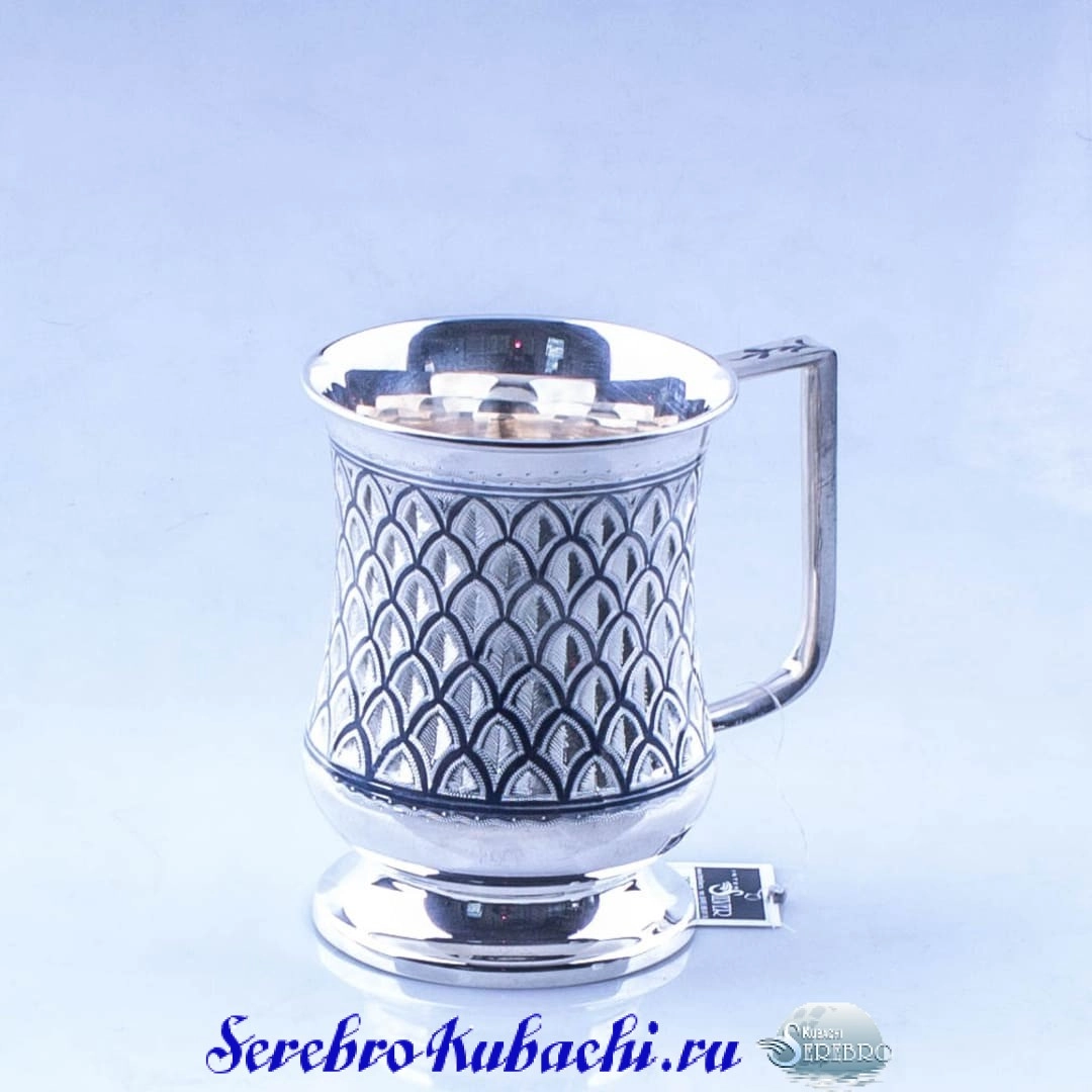 серебряная кружка чешуя