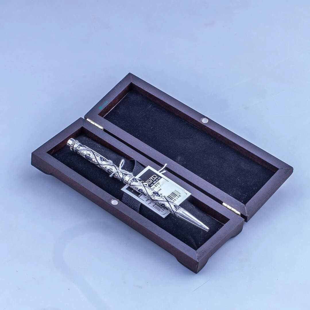 cеребряная ручка в подарок