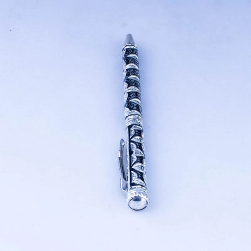 серебряная ручка