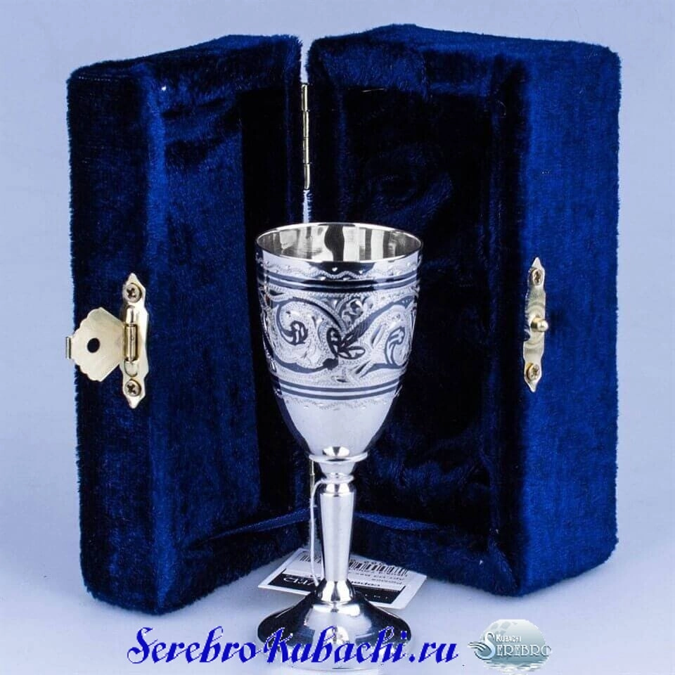 серебряная коньячная рюмка