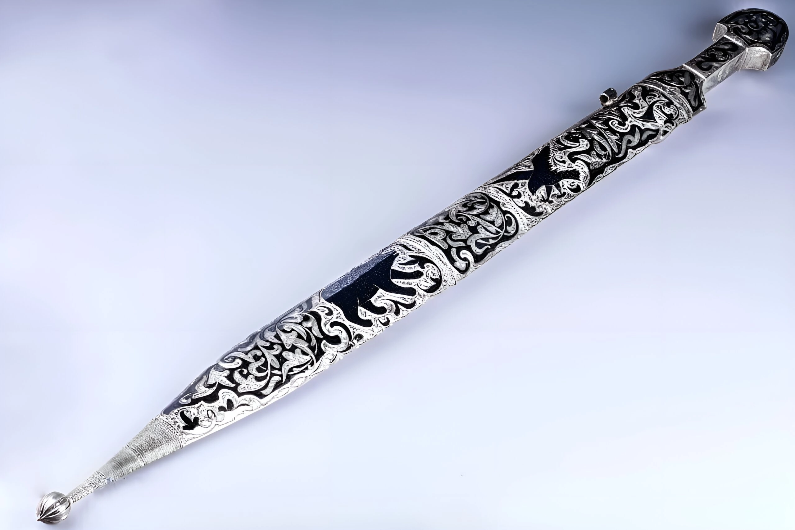 серебряный меч