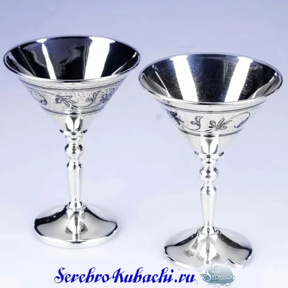 набор серебряных бокалов для мартини