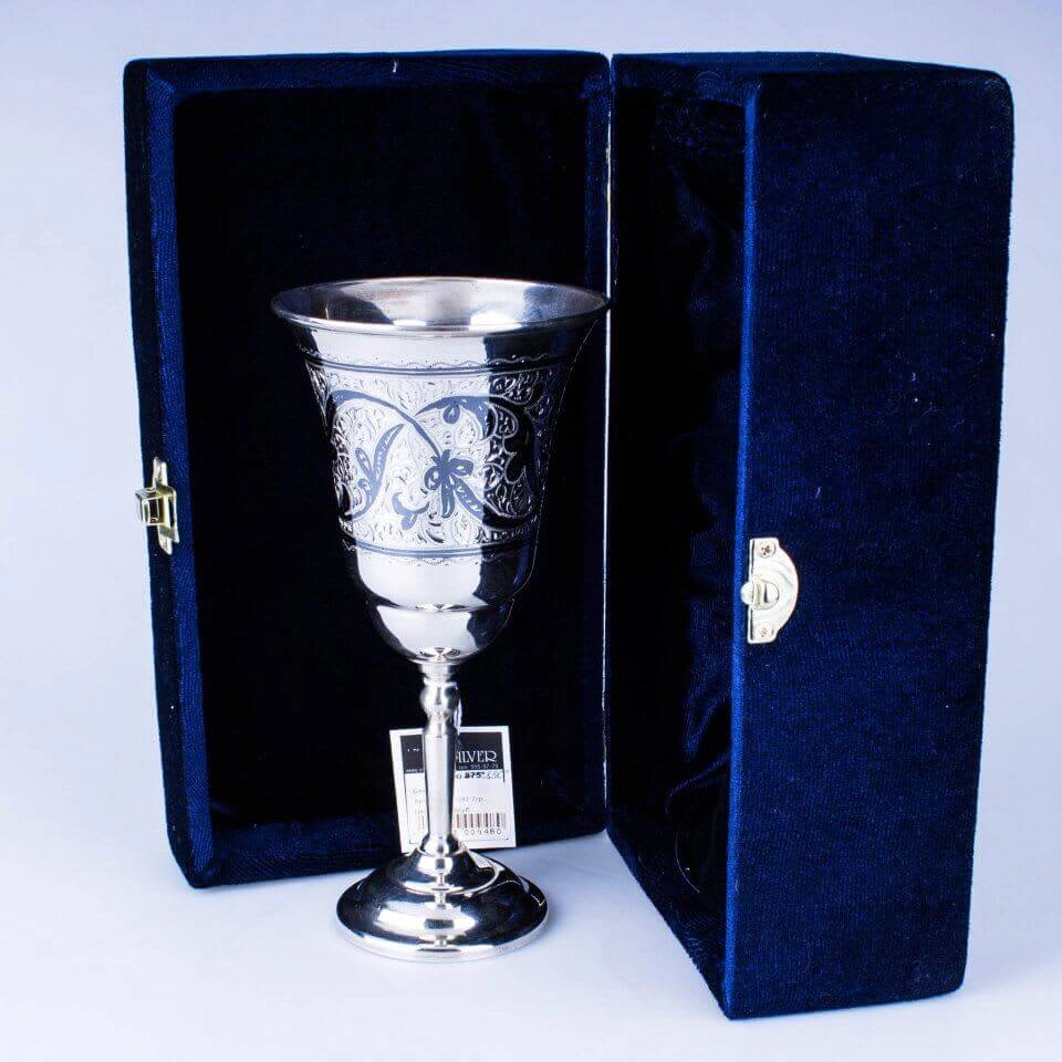 серебряный фужер