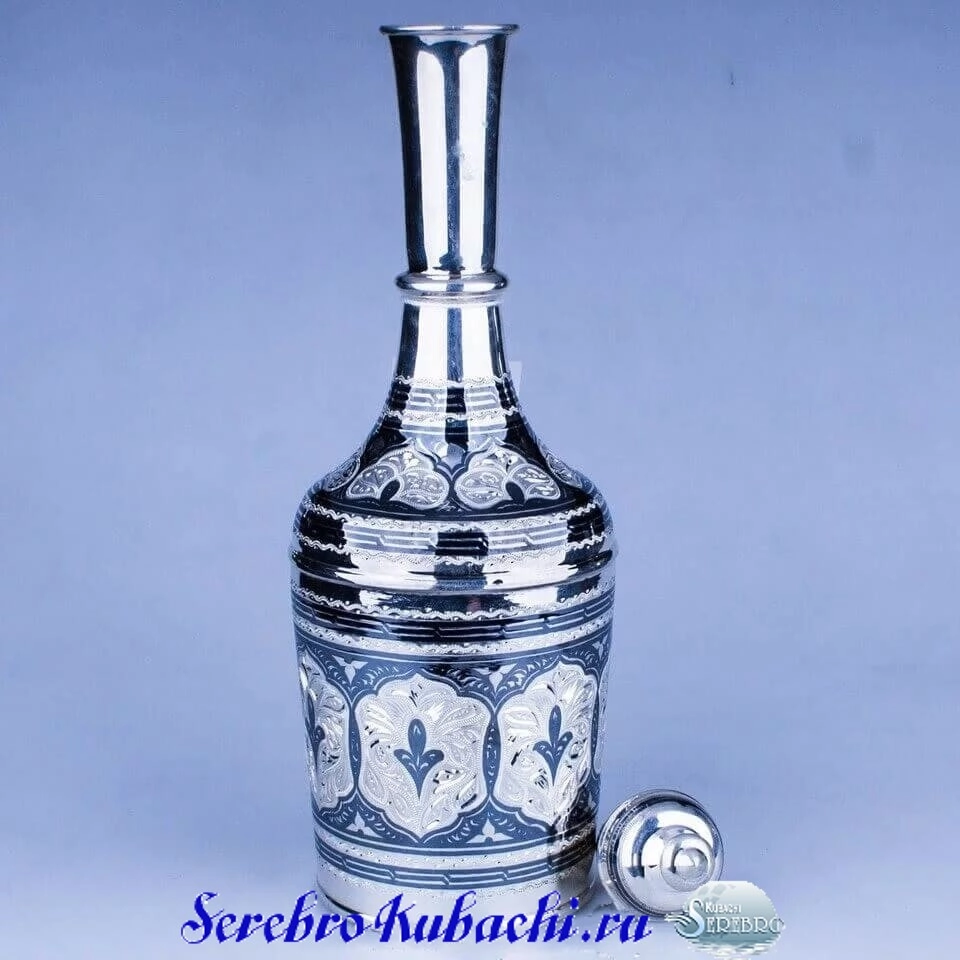 серебряный графин бутылка