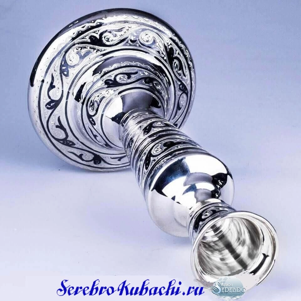 серебряный подсвечник