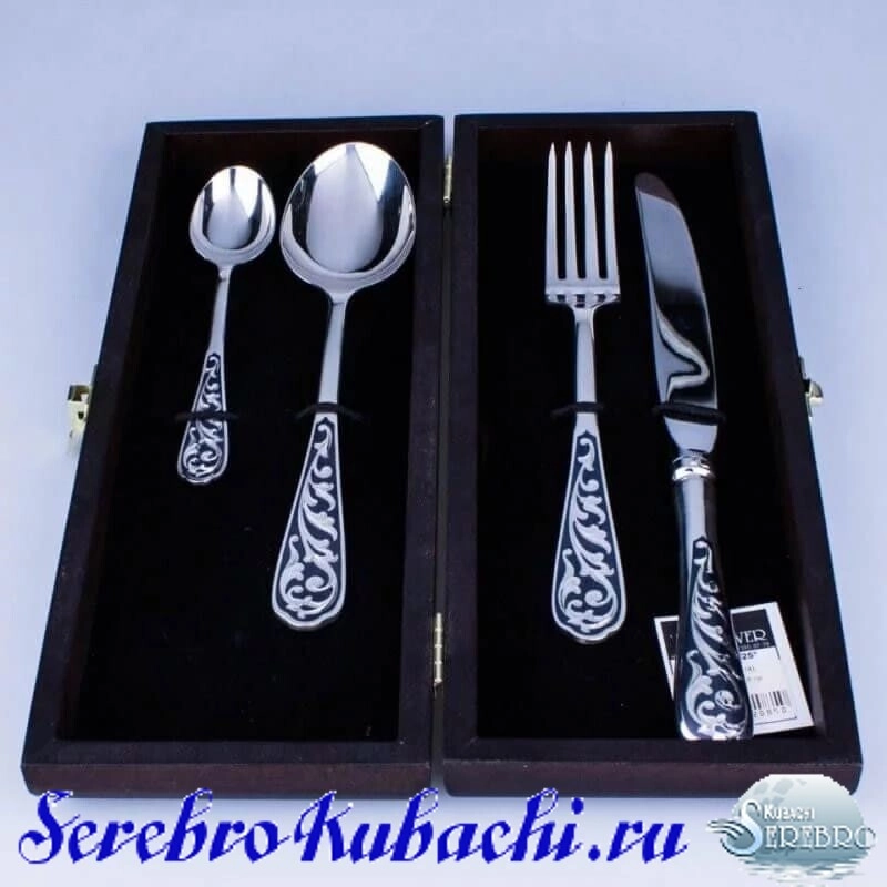 набор серебряных приборов