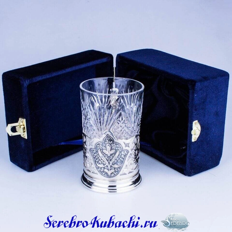 серебряный подстаканник для чая