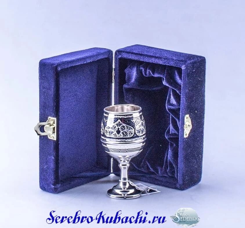 недорогой серебряный бокал