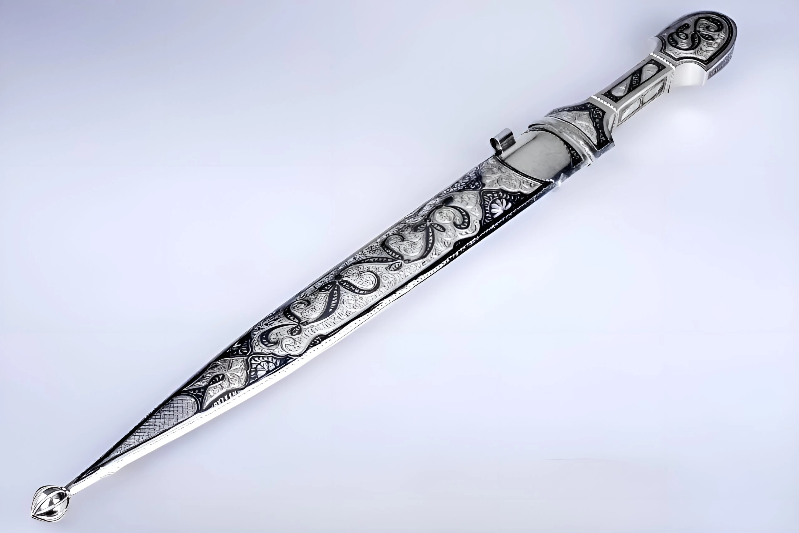 серебряный кубачинский кинжал