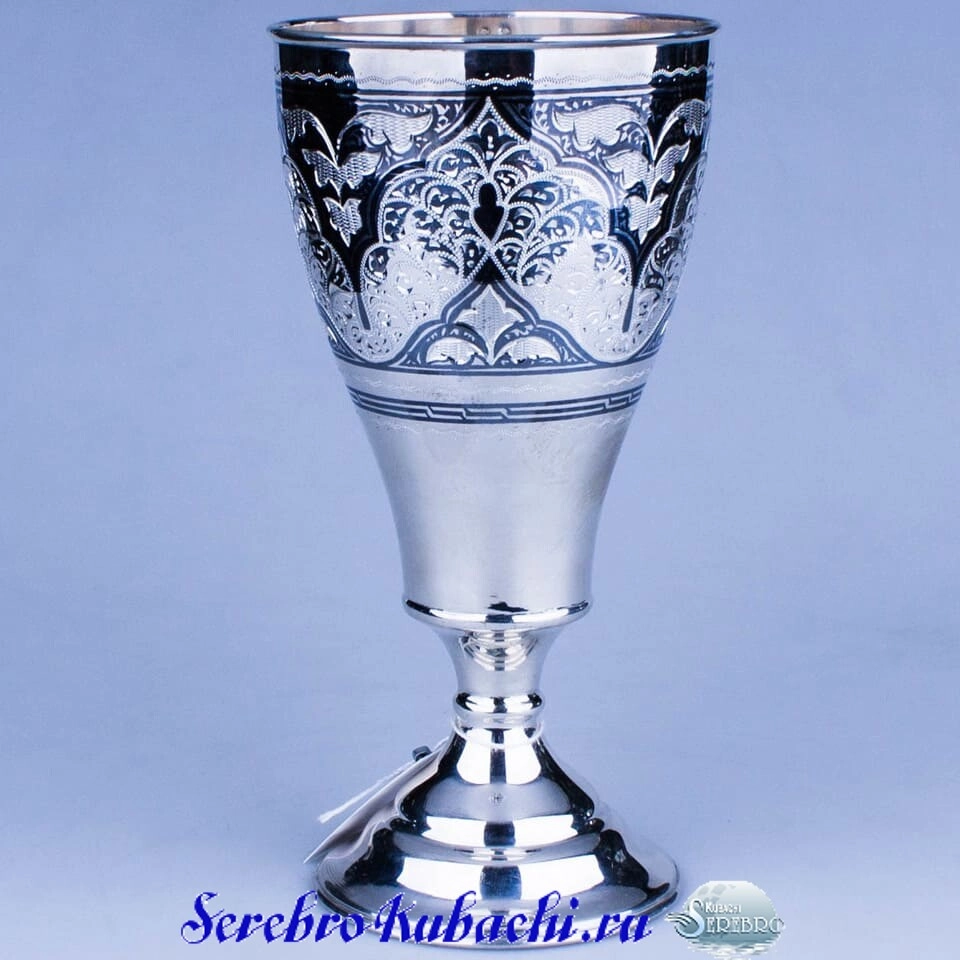 серебряный пивной бокал