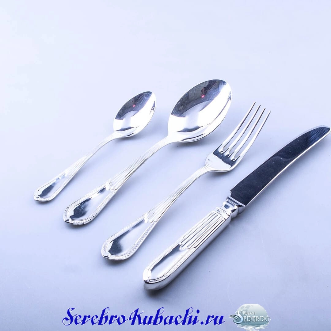 набор столовых приборов из серебра