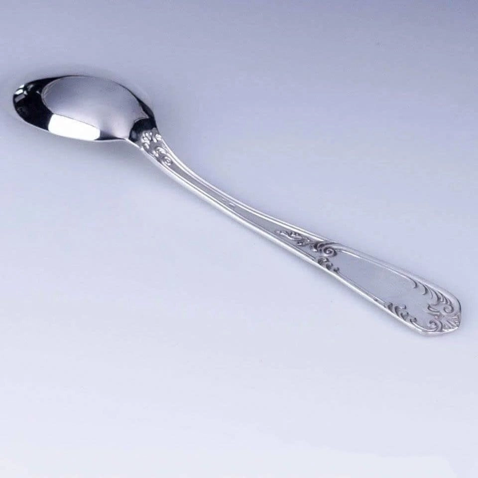 столовая серебряная ложка
