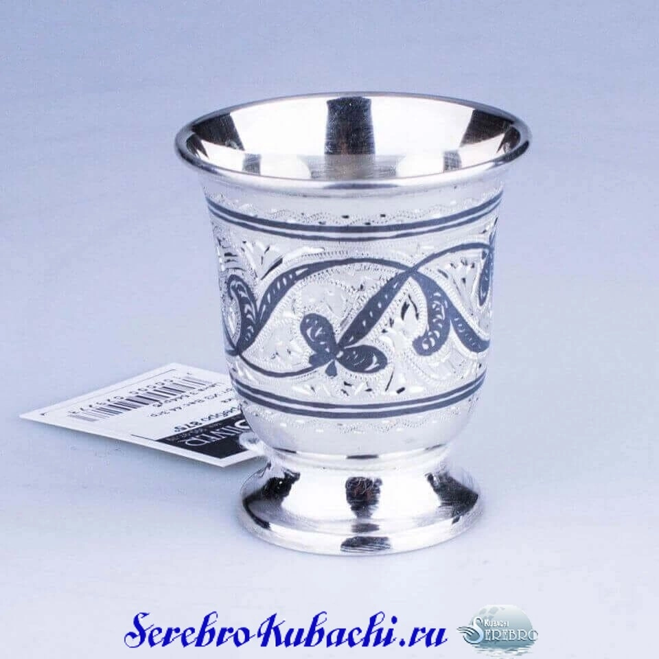 серебряная стопка для водки