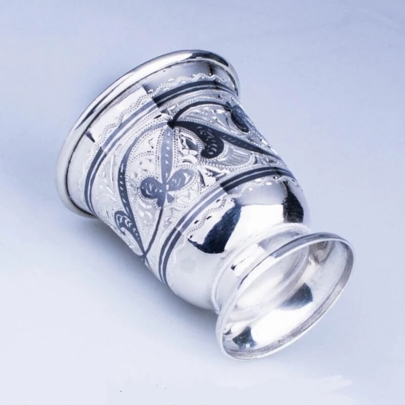 серебряная стопка для водки