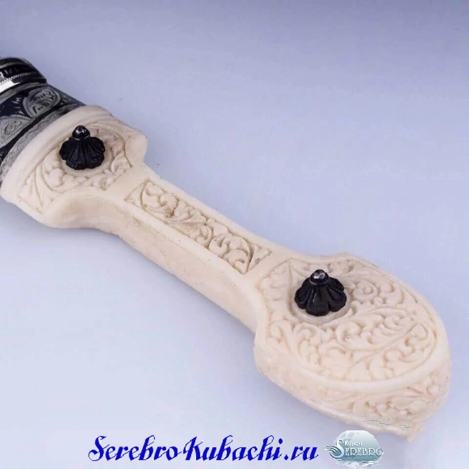 сувенирный серебряный кинжал