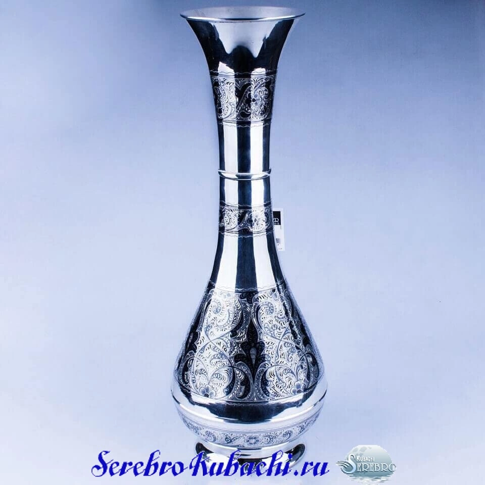 ваза из серебра