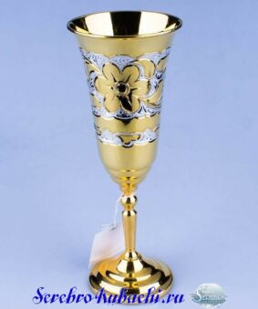 бокал позолоченный серебро