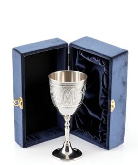 бокал серебряный с монограммой
