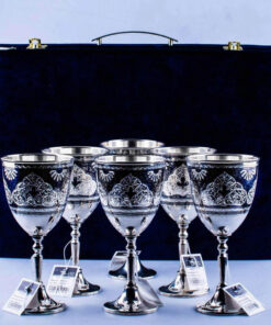 набор серебряных кубков