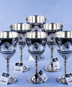 набор серебряных кубков