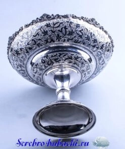 большая серебряная фруктовница