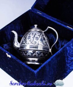 большой серебряный заварочный чайник