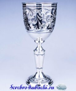 большой серебряный кубок