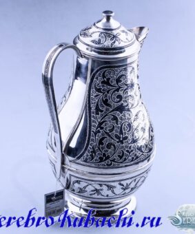 большой серебряный кувшин